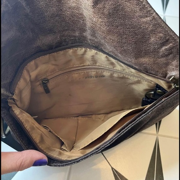 Vegan Leather Mat and Nat Clutch - Picture 3 of 3